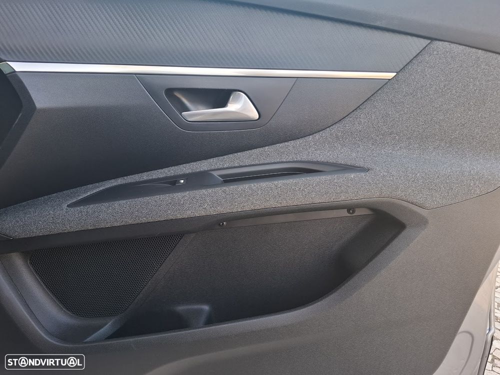 Peugeot 3008 PureTech 130 Stop & Start GPF EAT8 Active Business-Pack - 44