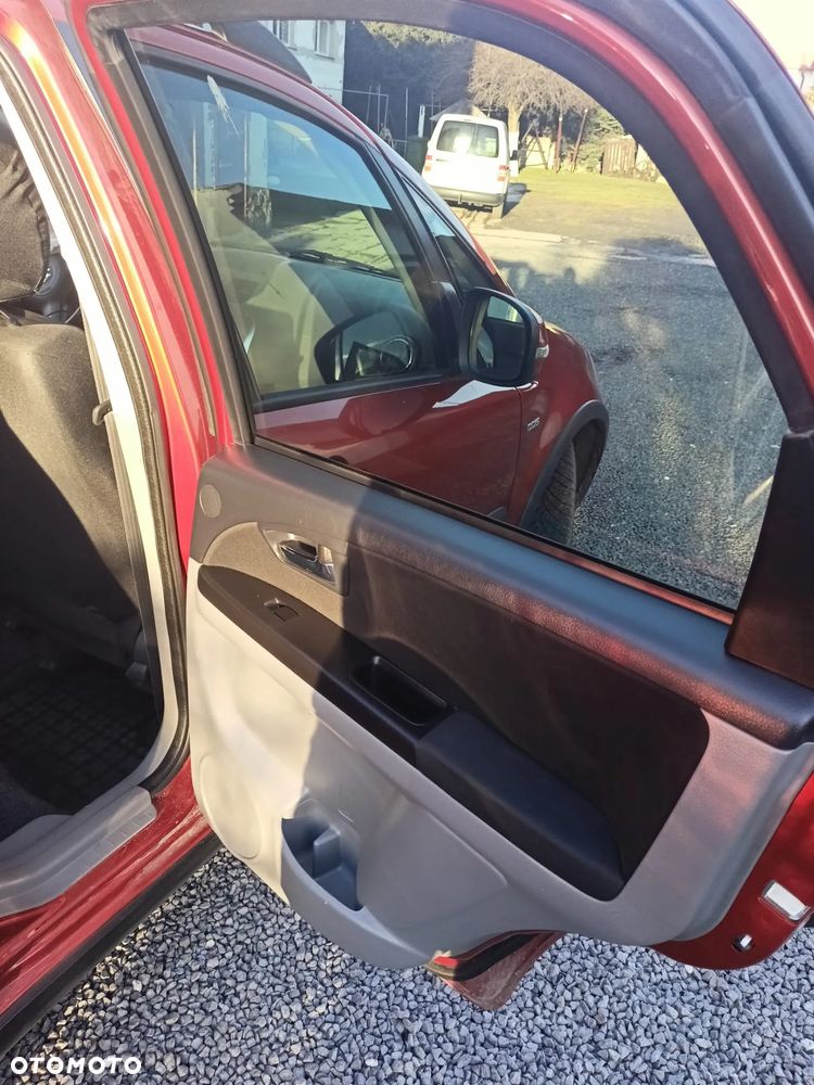Suzuki SX4 - 13