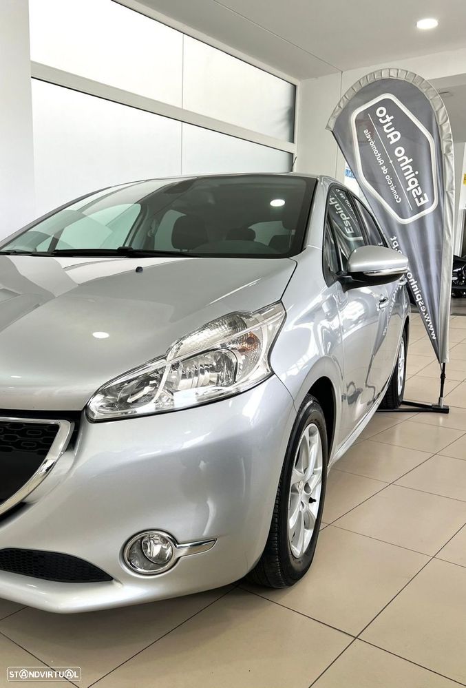 Peugeot 208 1.2 VTi SE Style - 14