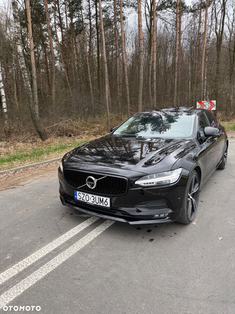 Volvo S90 - 2