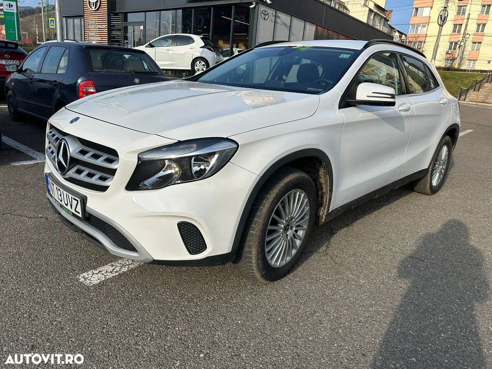 Mercedes-Benz GLA 200 d 4MATIC Aut. - 2