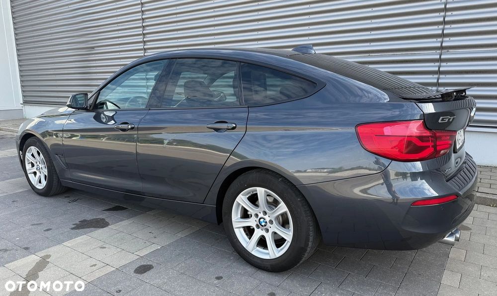 BMW 3GT 320i xDrive Advantage - 13