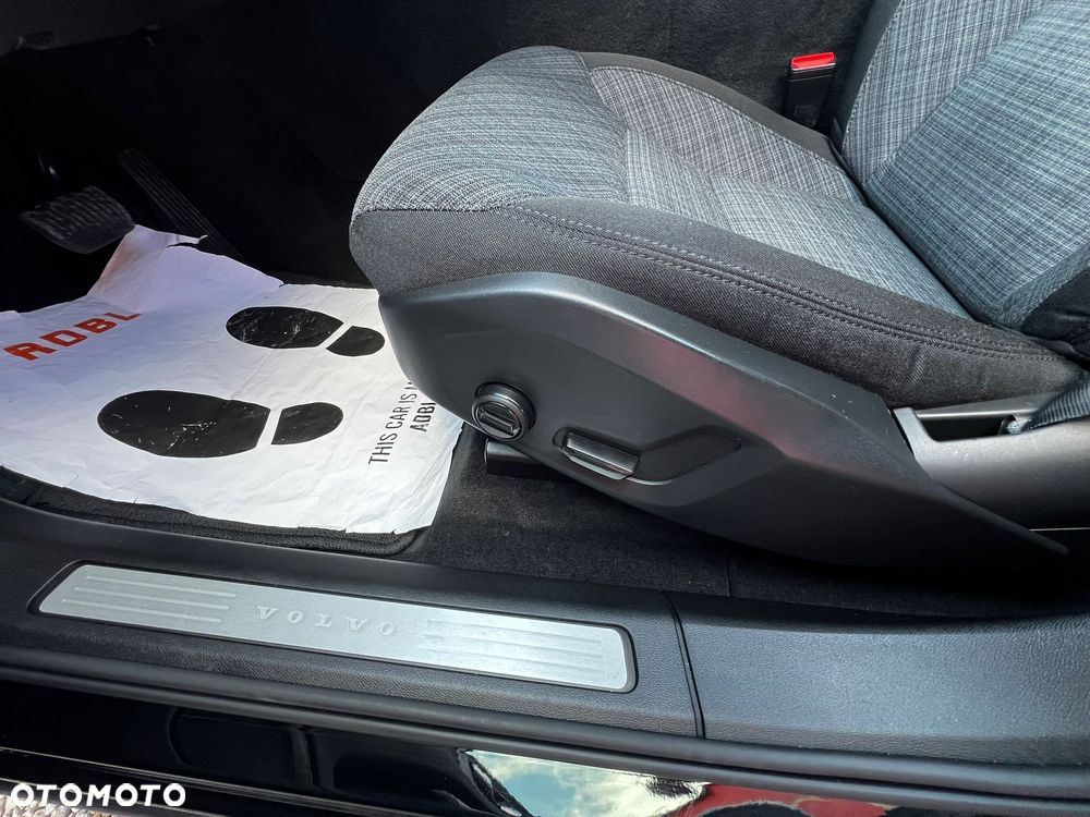 Volvo XC 60 B4 D Core - 16