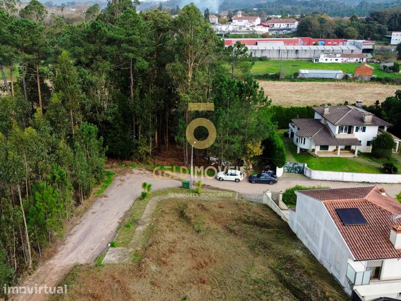 Lote de Terreno  Venda em Macieira de Sarnes,Oliveira de Azeméis - Grande imagem: 2/12