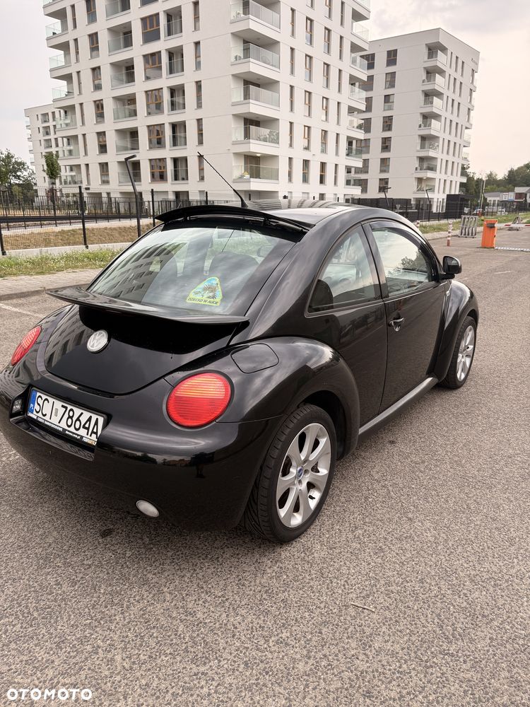 Volkswagen New Beetle - 3
