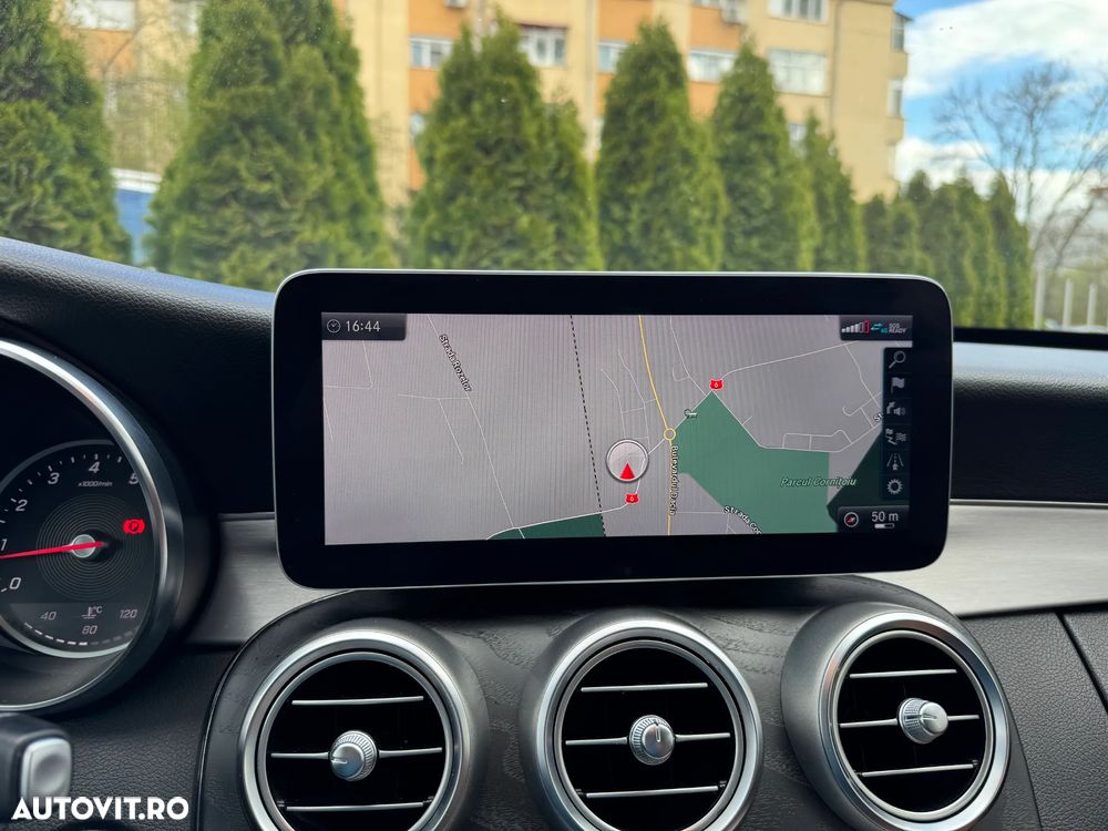 Mercedes-Benz C 300 9G-TRONIC AMG Line - 13