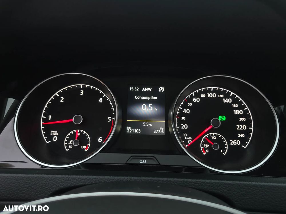 Volkswagen Golf 2.0 TDI BlueMotion Technology DSG Cup - 30