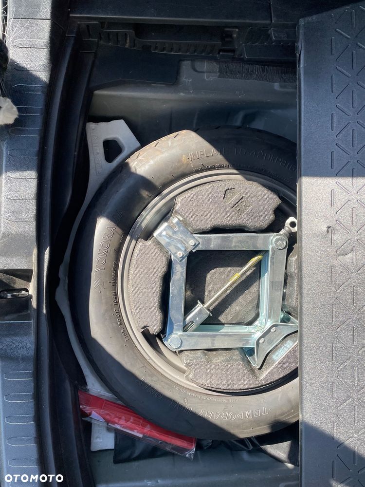 Toyota RAV4 - 16