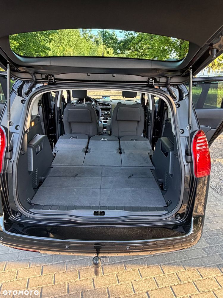 Peugeot 5008 HDI 150 Allure - 21