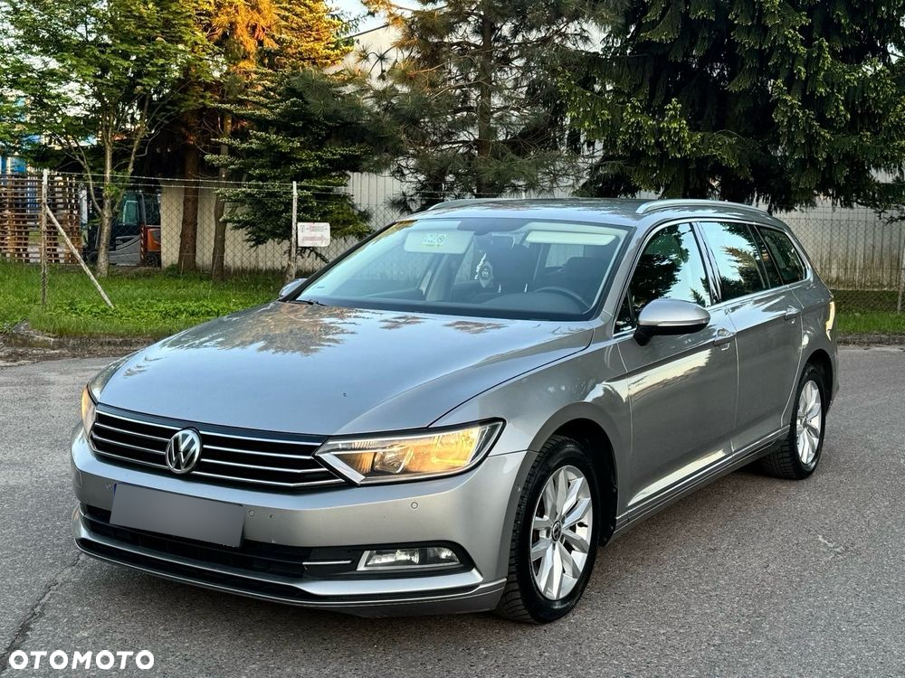 Volkswagen Passat - 12