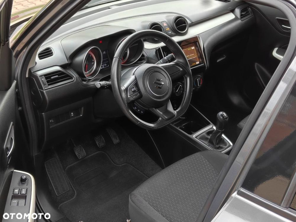 Suzuki Swift 2019 photo 3