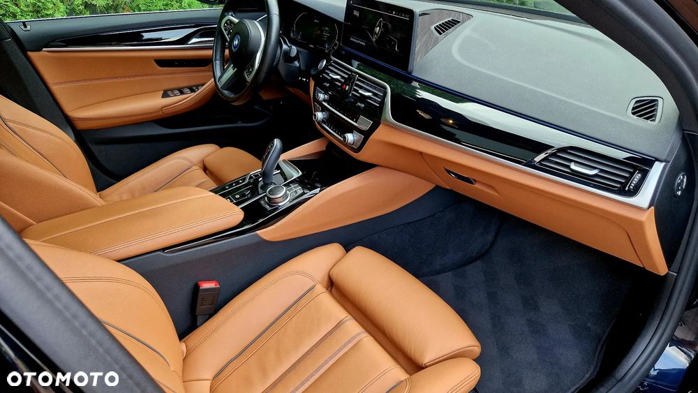 BMW Seria 5 545e xDrive M Sport sport - 21