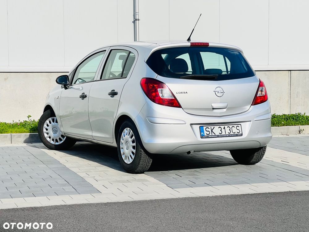 Opel Corsa 1.2 16V Essentia - 16