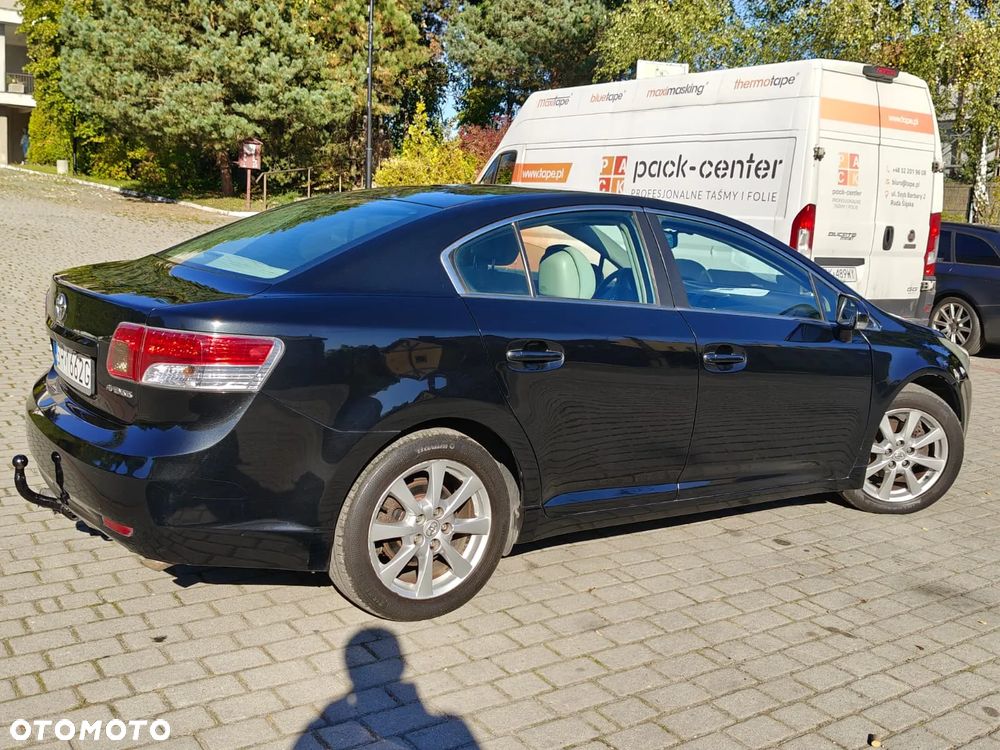 Toyota Avensis 2.0 D-4D Premium - 2