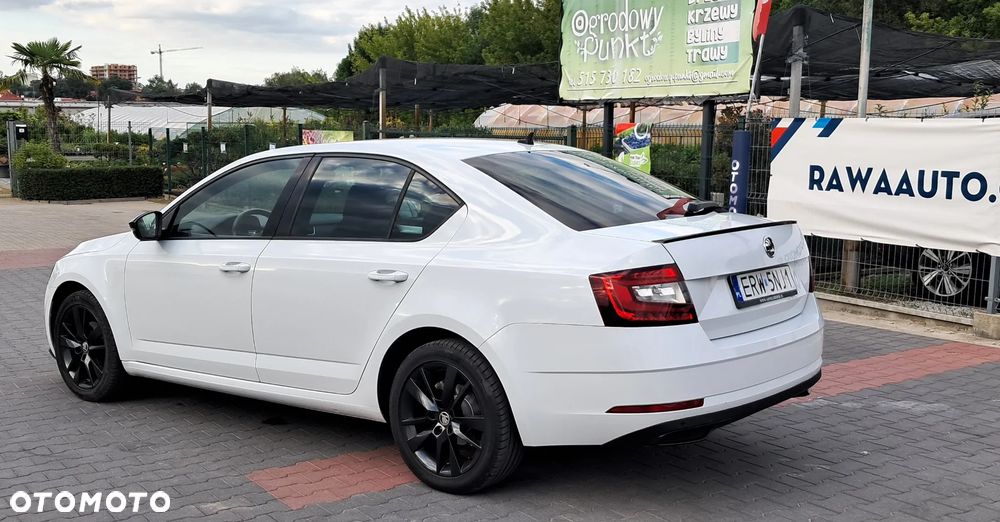 Skoda Octavia 1.6 TDI SCR Business - 3