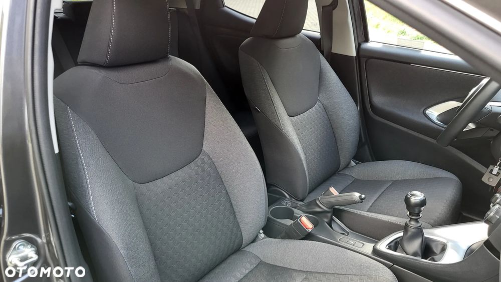 Toyota Yaris 1.5 Comfort - 24