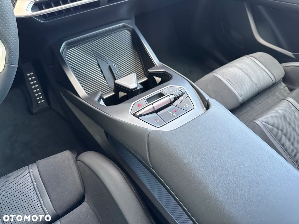 BMW iX3 50 xDrive 113.4kWh - 17