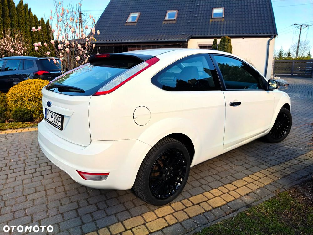 Ford Focus 1.4 16V Style+ - 22