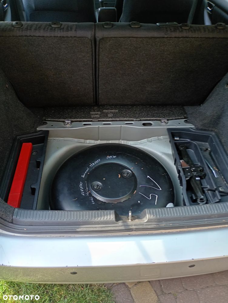 Toyota Corolla 1.4 VVT-i Base - 9