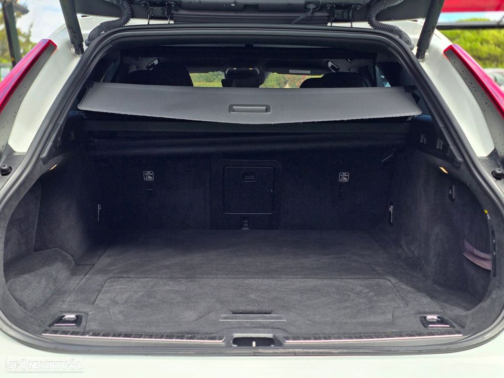 Volvo V90 2.0 D4 R-Design Geartronic - 22