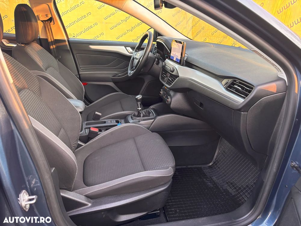 Ford Focus 1.0 EcoBoost MHEV Titanium - 36