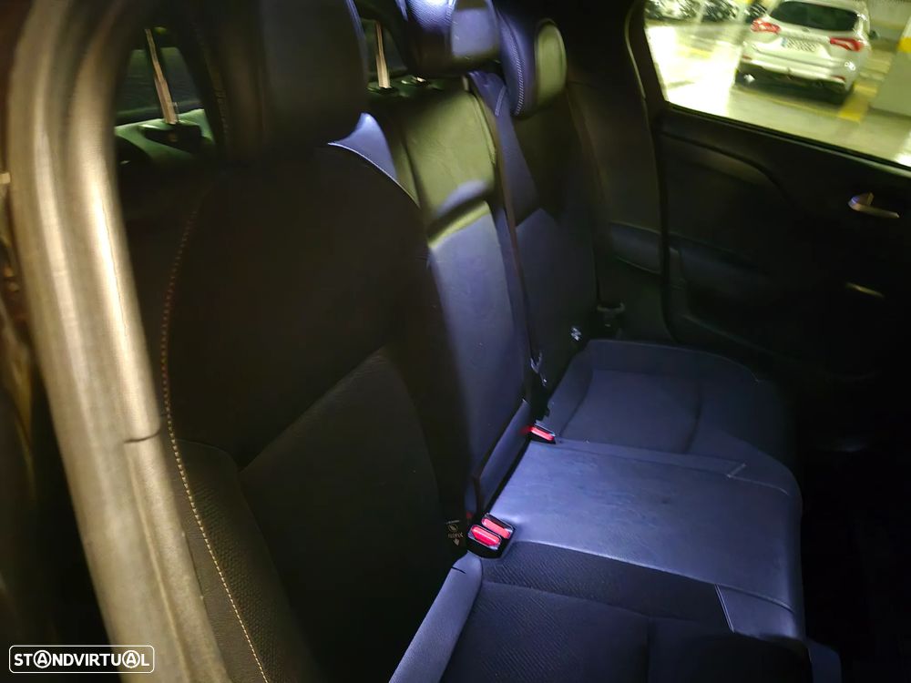 Citroën DS4 1.6 e-HDi So Chic - 33