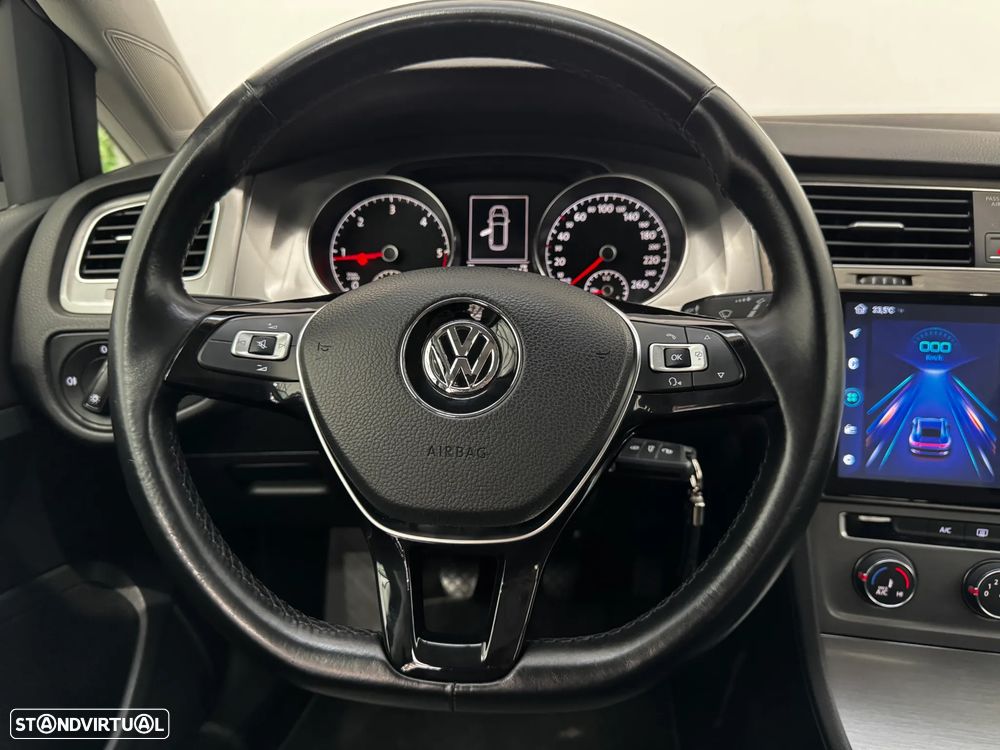 VW Golf Variant 1.6 TDi Confortline - 23