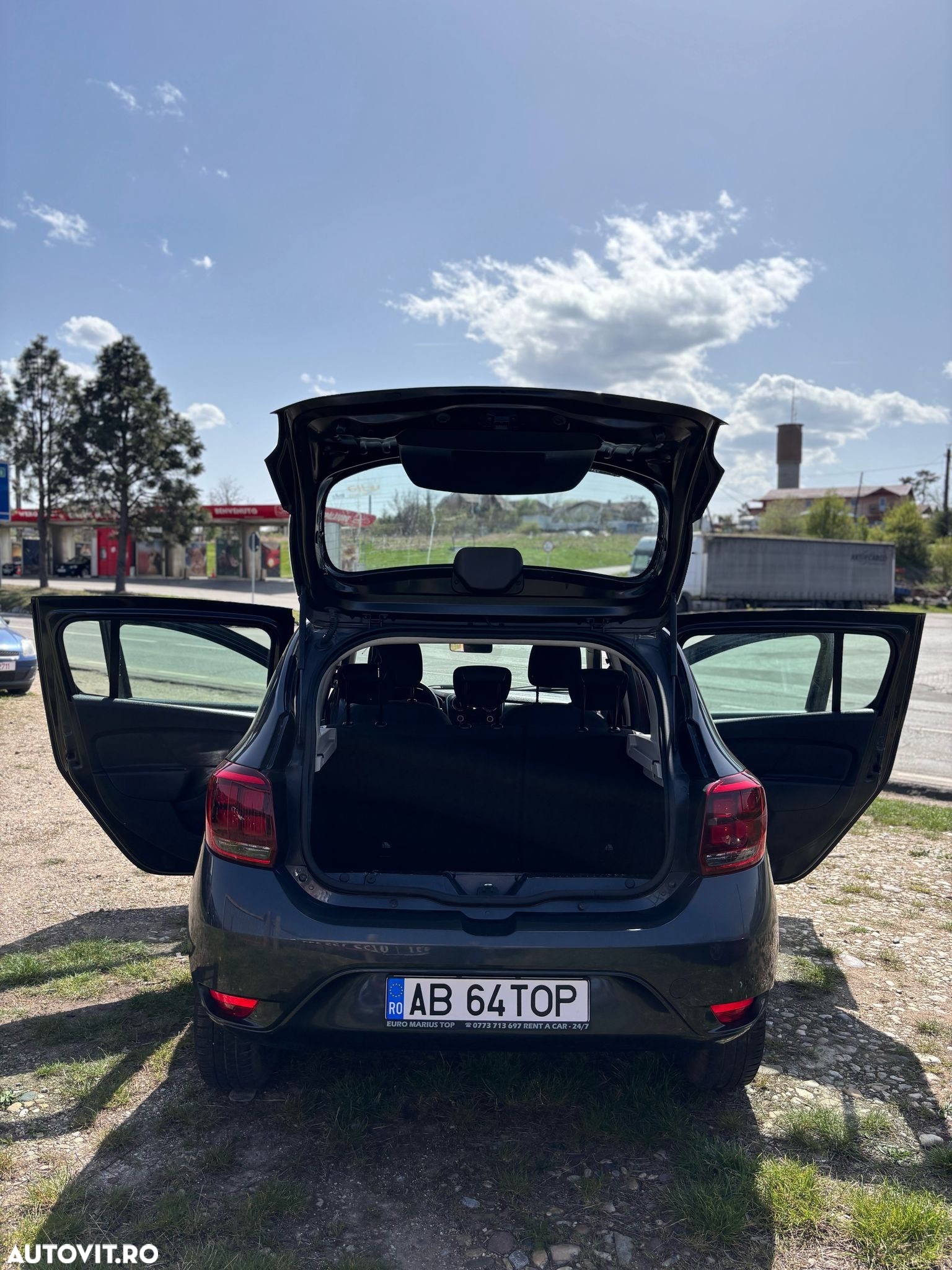 Dacia Sandero - 6