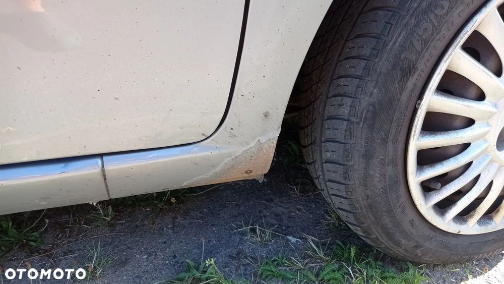 Fiat Grande Punto 1.4 8V Active - 8