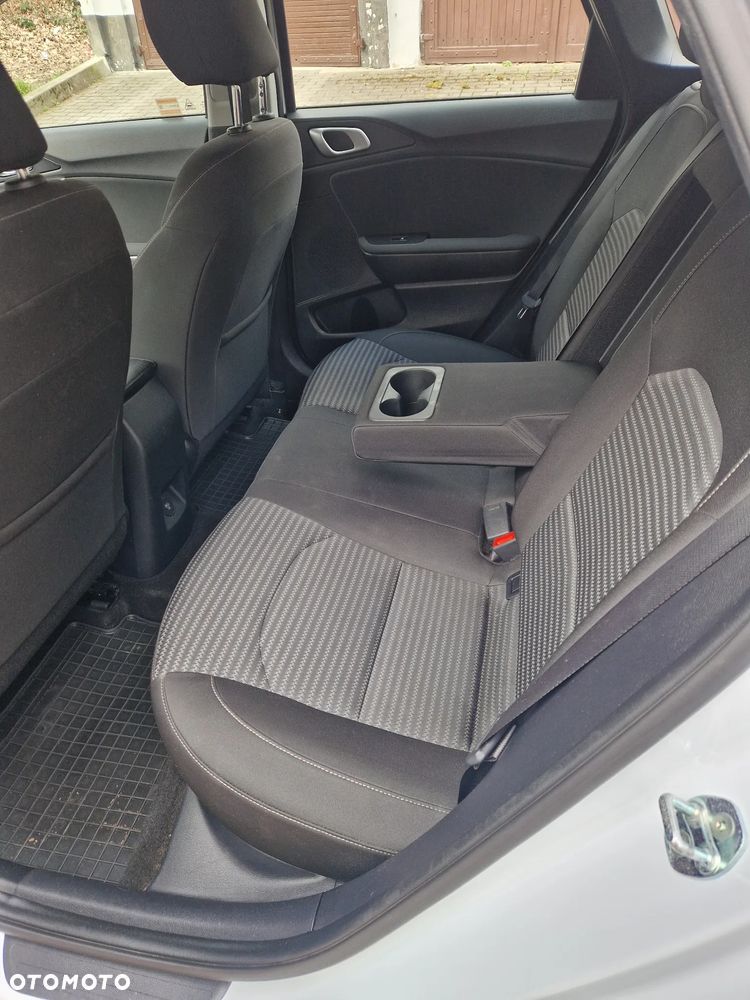 Kia Ceed 1.5 T-GDI M - 35