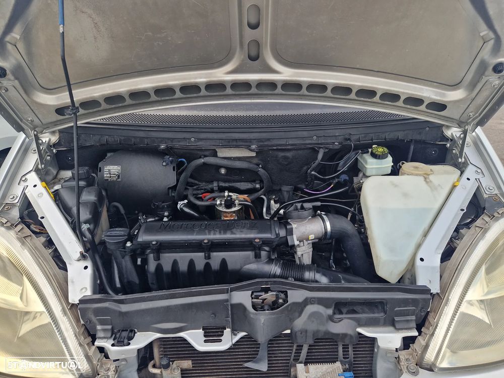 Mercedes-Benz A 170 CDi Avantgarde Longo - 18