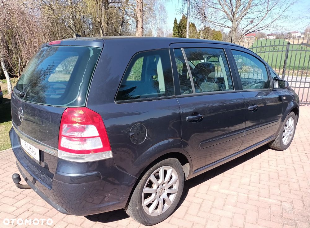 Opel Zafira 1.8 Design Edition - 4