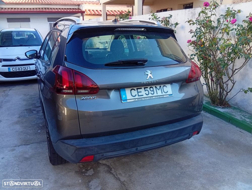 Peugeot 2008 1.2 PureTech Active - 4