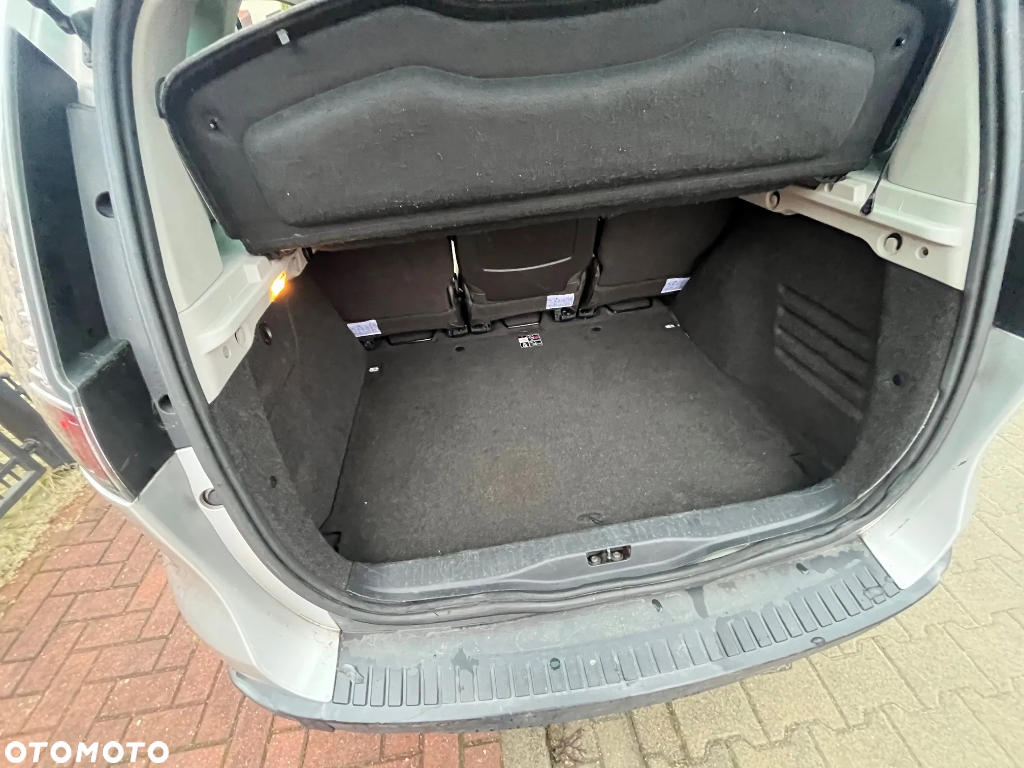 Renault Scenic dCi 150 FAP Luxe - 11