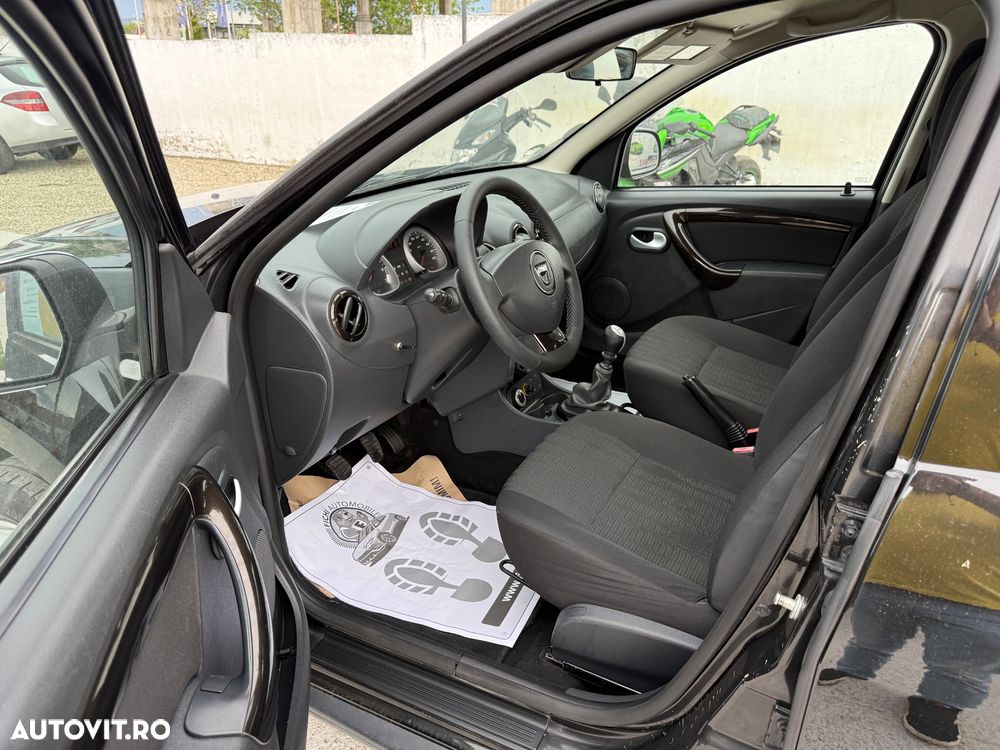 Dacia Duster SCe 115 4x4 Prestige - 12