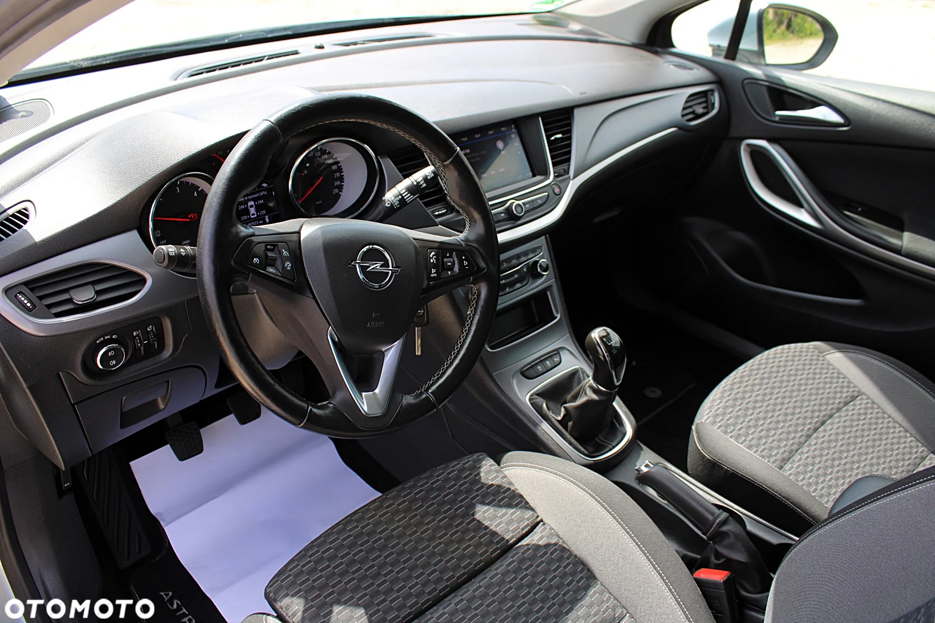 Opel Astra - 12