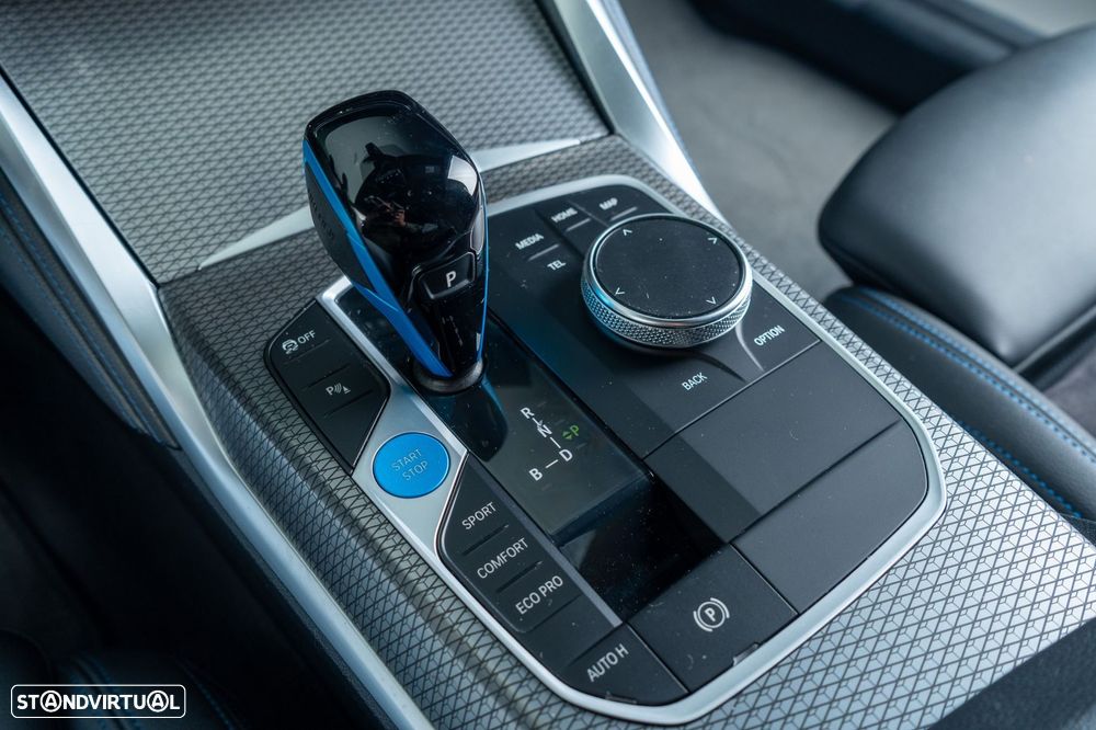 BMW i4 eDrive40 Pack Desportivo M - 21