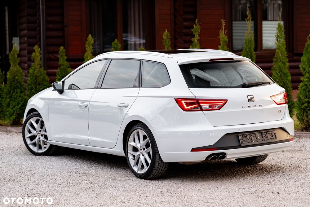 Seat Leon 1.8 TSI Start&Stop DSG FR - 9