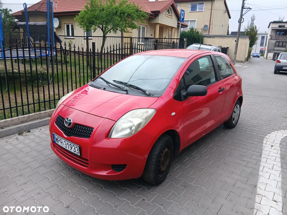 Toyota Yaris - 1