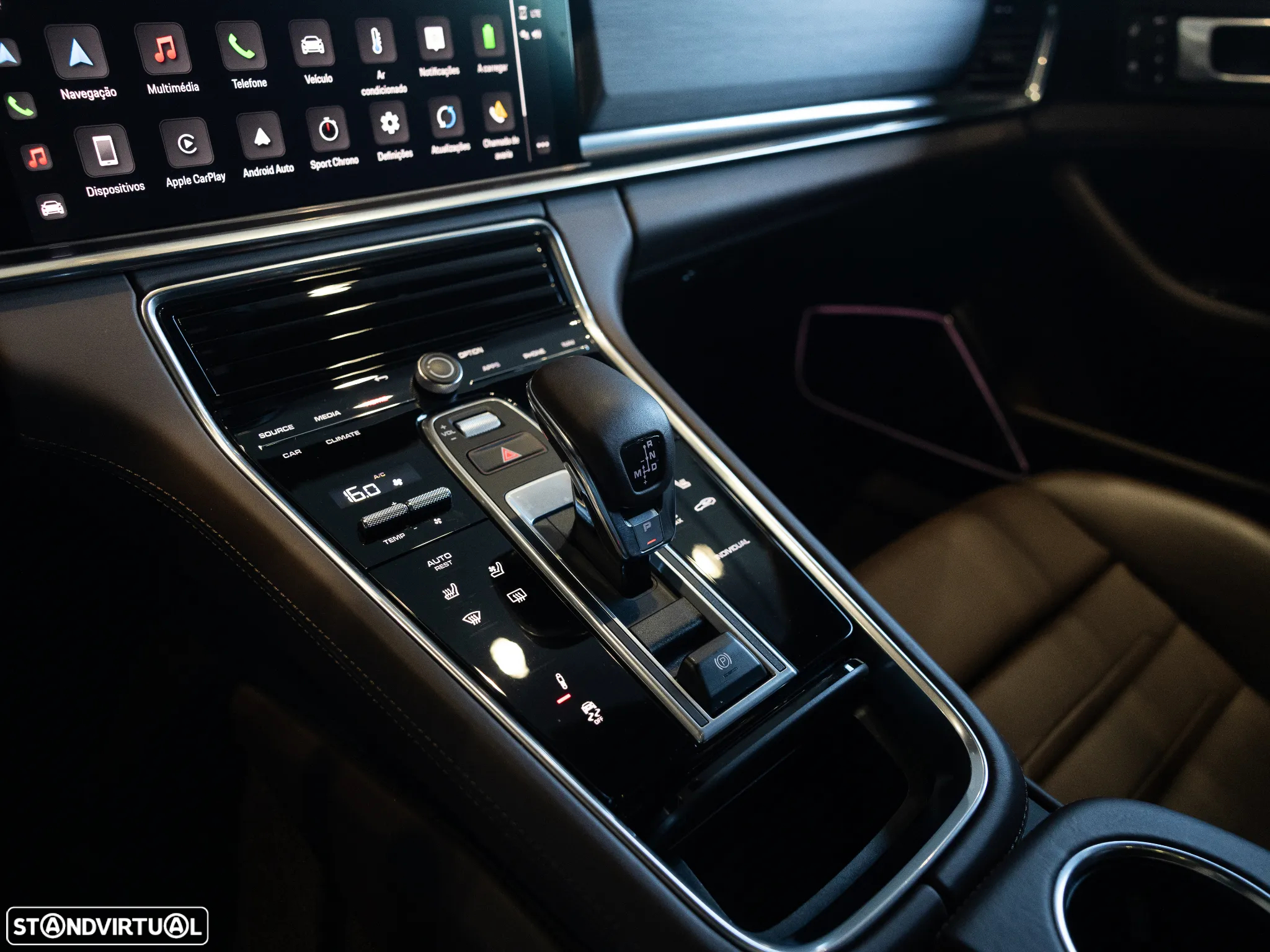 Porsche Panamera 4 E-Hybrid Platinum Edition - 25