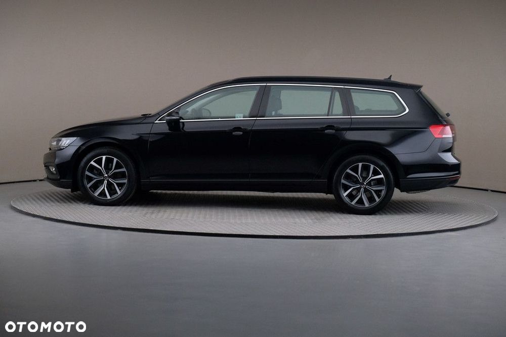 Volkswagen Passat Variant 2024 photo 4