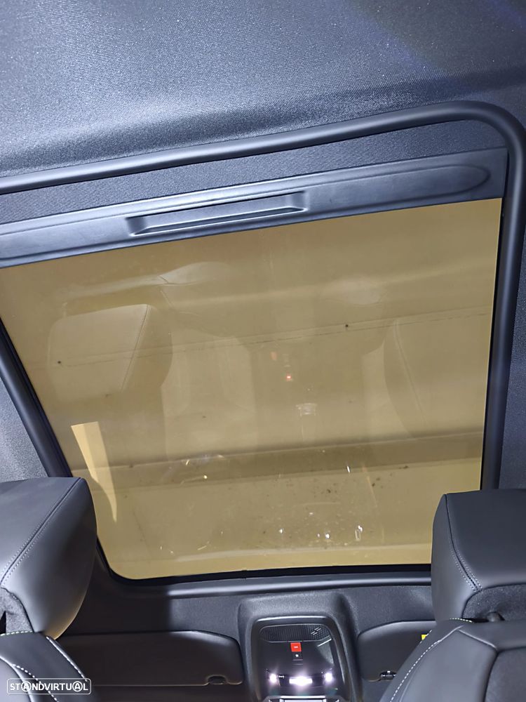 Peugeot e-208 GT Pack - 13