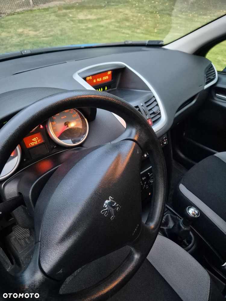 Peugeot 207 - 6