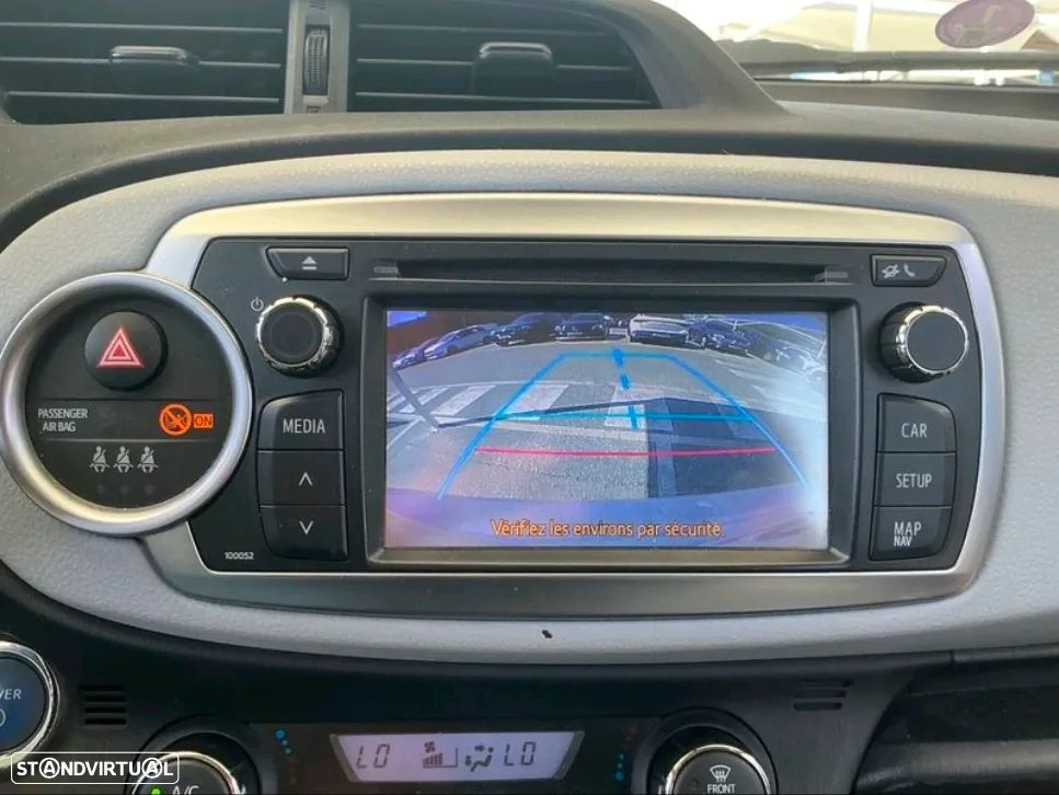 Toyota Yaris - 8