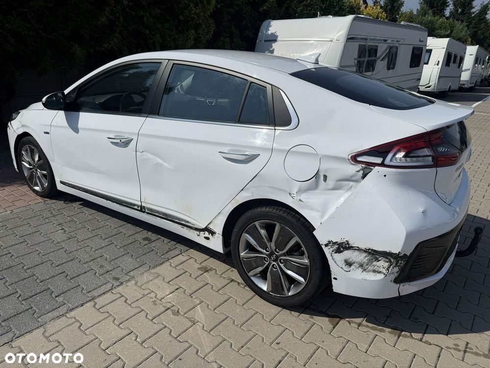 Hyundai IONIQ - 6