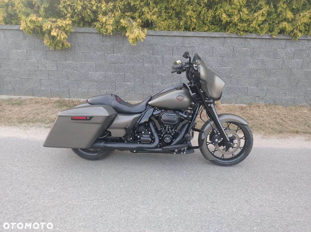 Harley-Davidson Touring Street Glide - 4