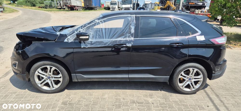 Ford Edge 2.0 TDCi Twin-Turbo 4WD Titanium - 12