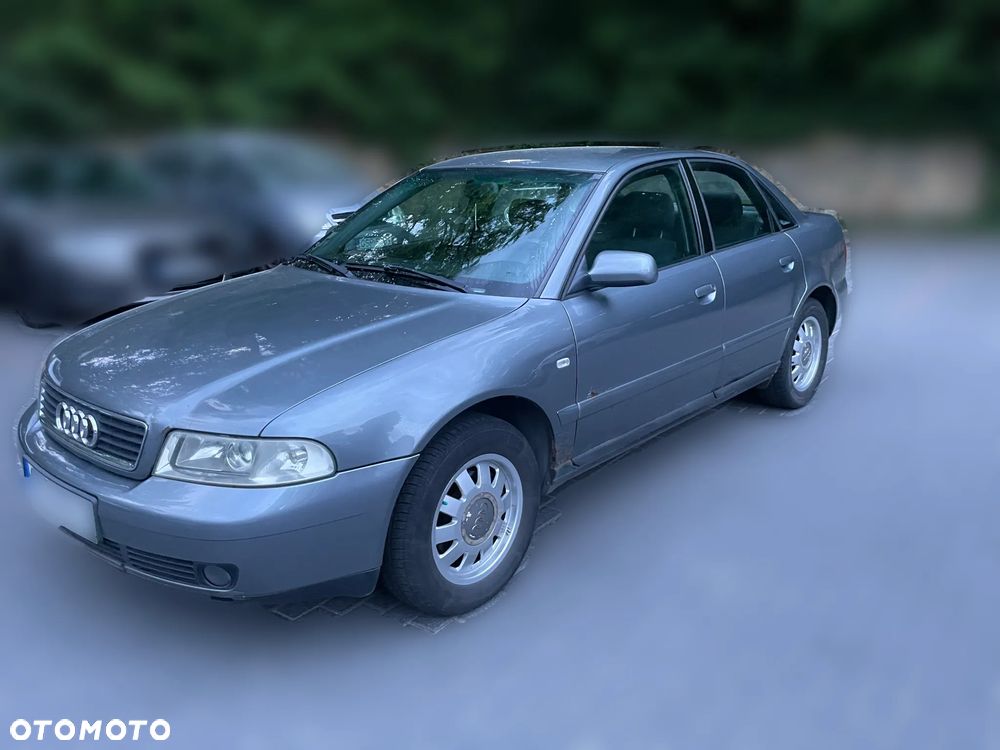 Audi A4 Limousine 1.8 - 5