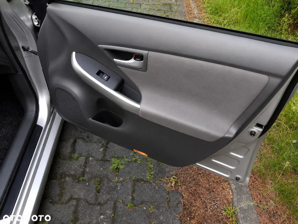 Toyota Prius - 18