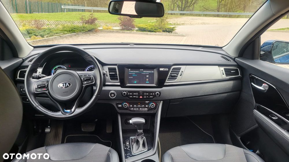 Kia Niro 1.6 GDI Hybrid L Business Line - 29